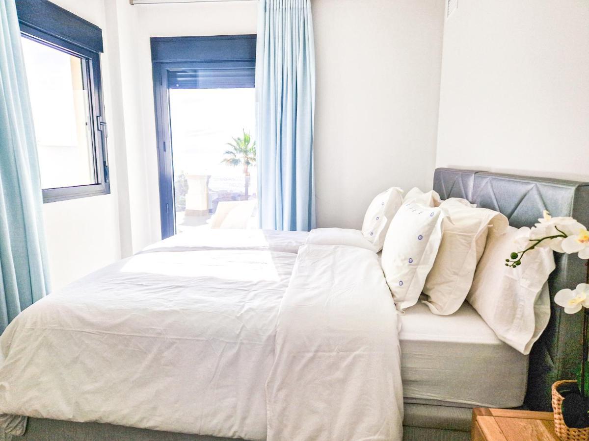 Luxury 2 Bedrooms With Seaview Blue 4104 * Manilva