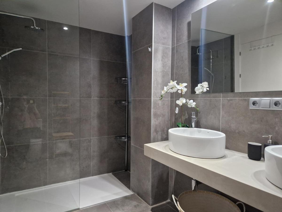 Apartment Luxury 2 Bedrooms With Seaview Blue 4104 *